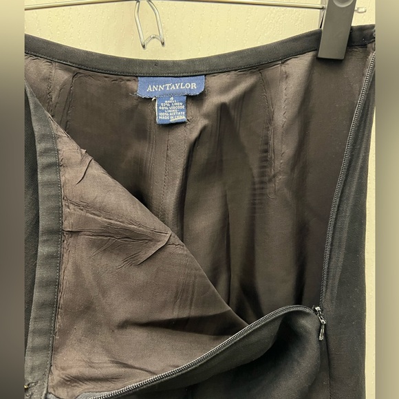 Ann Taylor Linen suit 4 - Picture 6 of 8